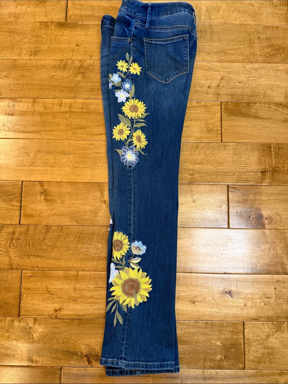 Driftwood Kylee Sunflower Bootcut Jeans 🌻 - Picture 2 of 12